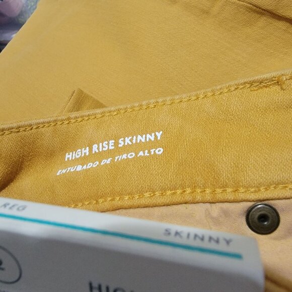 ⭐High Rise Skinny Jeans Mustard Stretch Size 2/26 Reg Women UNIVERSAL THREAD New - Picture 7 of 8